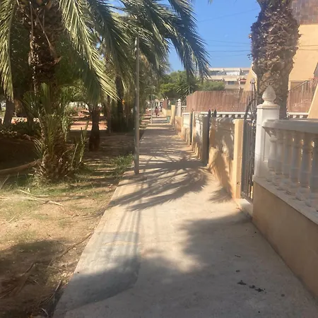 Punta Prima 2 Bed Apartment, 1 Bathroom, 1 Living Area, Kitchen, Shared Pool 아파트