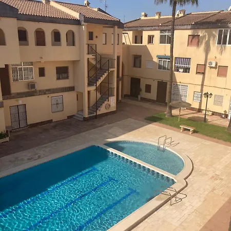 Punta Prima 2 Bed Apartment, 1 Bathroom, 1 Living Area, Kitchen, Shared Pool 아파트