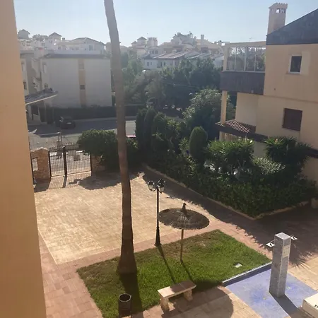 Punta Prima 2 Bed Apartment, 1 Bathroom, 1 Living Area, Kitchen, Shared Pool 아파트
