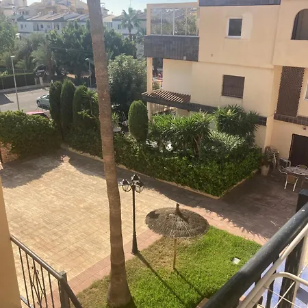 Punta Prima 2 Bed Apartment, 1 Bathroom, 1 Living Area, Kitchen, Shared Pool 아파트