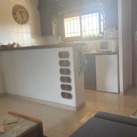 Punta Prima 2 Bed Apartment, 1 Bathroom, 1 Living Area, Kitchen, Shared Pool 아파트 *